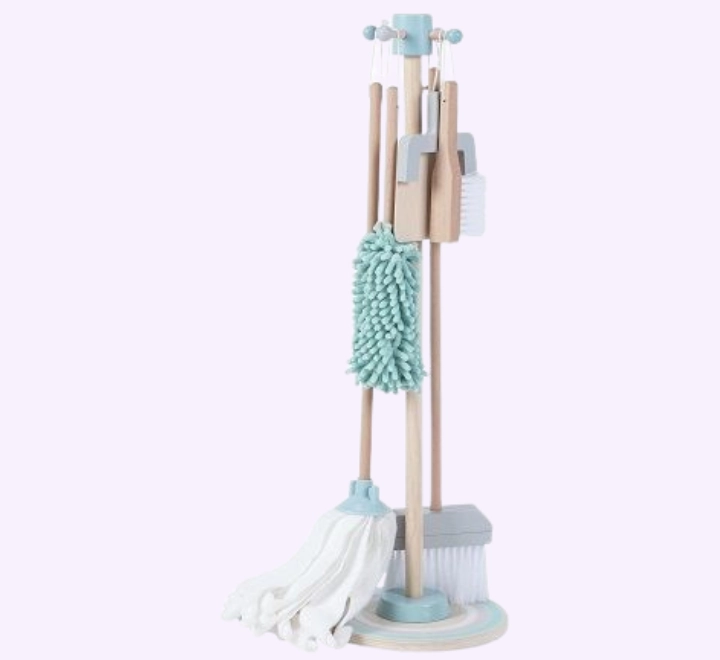 حامل أدوات تنظيف خشبي من شركة Pit Toys أدوات تنظيف خشبية من Pit Toys - الصورة 1
