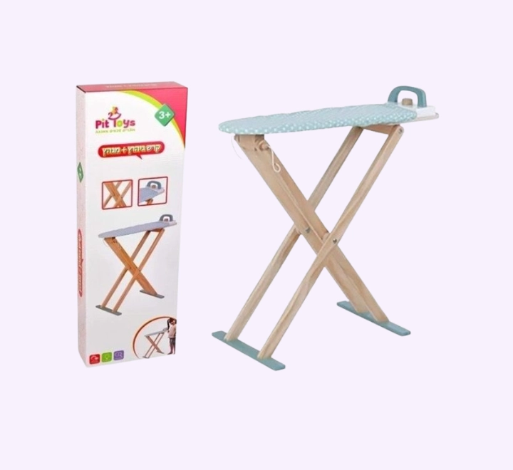 طاولة كي خشبية + مكواة PitToys طاولة كوي خشبية + مكواة PitToys - الصورة 1